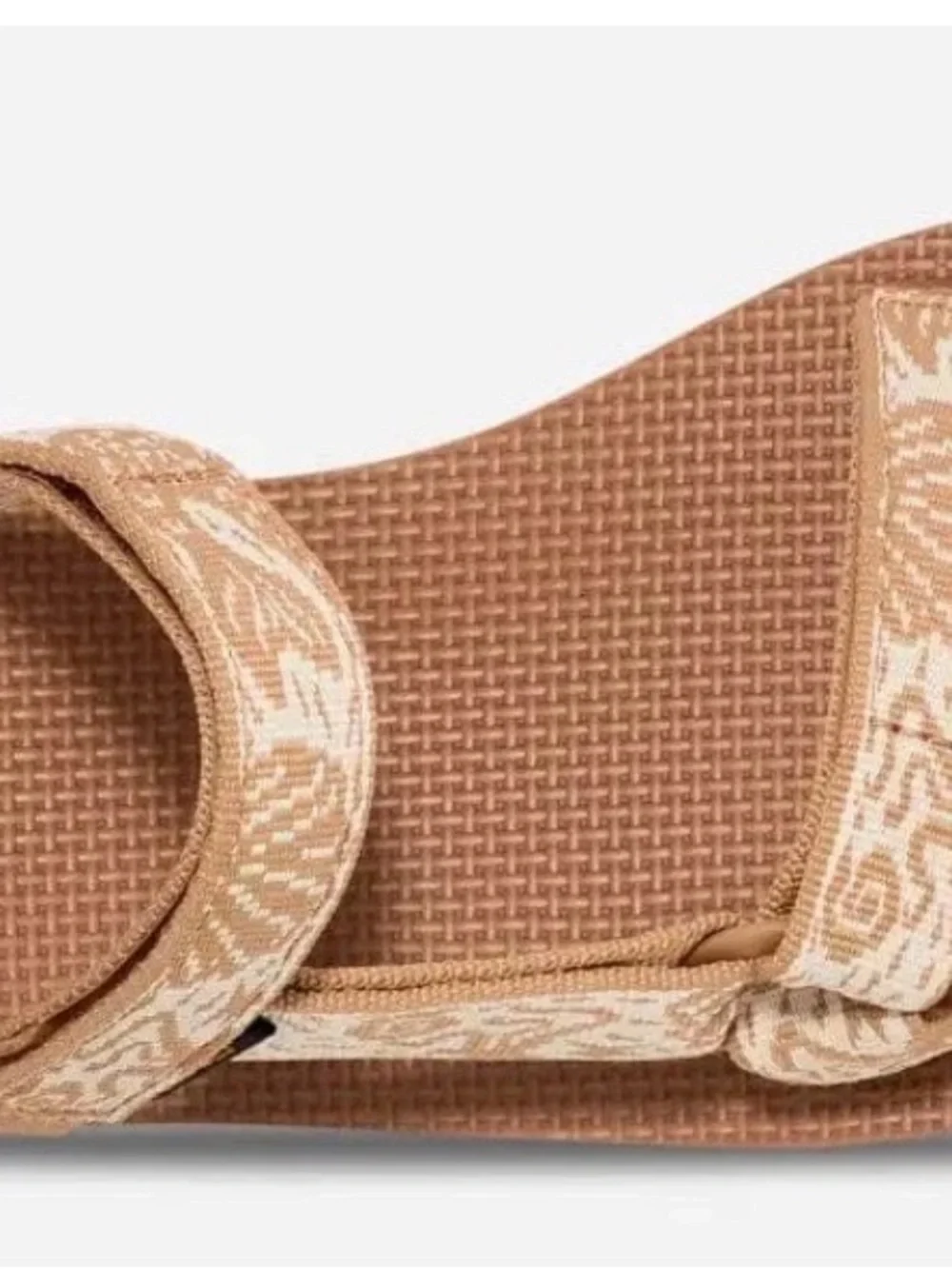Teva Flatform Universal Bandana Lion Platform Sandals 9